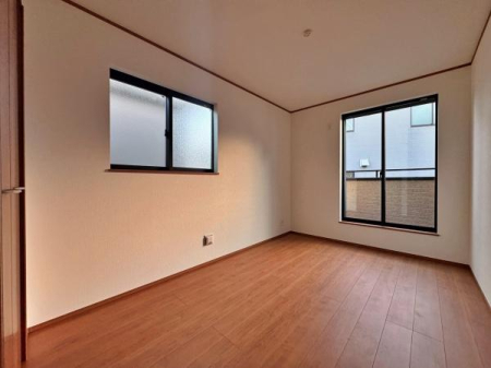 �_�ސ쌧���s�{�O�����1���ڂ̐V�z��ˌ��Ă̗m��