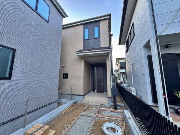 �_�ސ쌧���s�{�O�����1���ڂ̐V�z��ˌ��Ă̌��n�O�ώʐ^