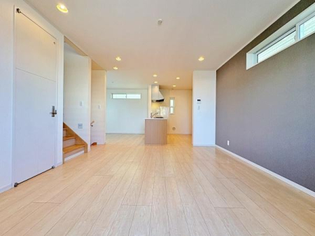 �_�ސ쌧����s�݂��̑�̒��È�ˌ��Ẵ��r���O