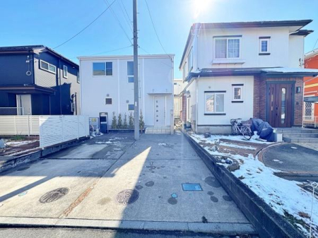 �_�ސ쌧����s�����_��4���ڂ̒��È�ˌ��Ă̒��ԏ�