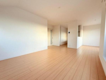 �_�ސ쌧���l�s��q�搙�c8���ڂ̒��È�ˌ��Ẵ��r���O