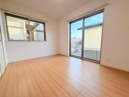 �_�ސ쌧���l�s��q�搙�c8���ڂ̒��È�ˌ��Ă̗m��