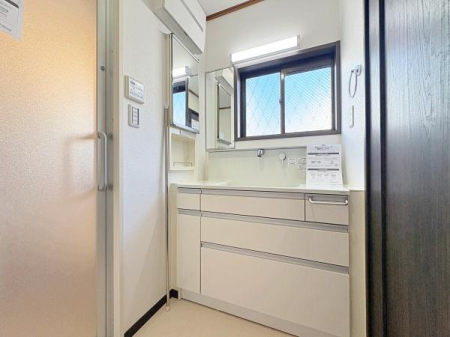 �_�ސ쌧���l�s�`��扺�i�J2���ڂ̒��È�ˌ��Ă̐��ʑ�E���ʏ�