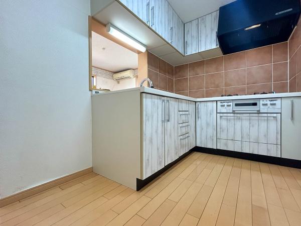 �_�ސ쌧���l�s��搴���P�u�̒��È�ˌ��ẴL�b�`��