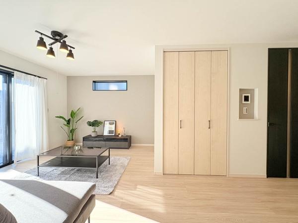 �_�ސ쌧���l�s��q�搙�c8���ڂ̐V�z��ˌ��Ẵ��r���O