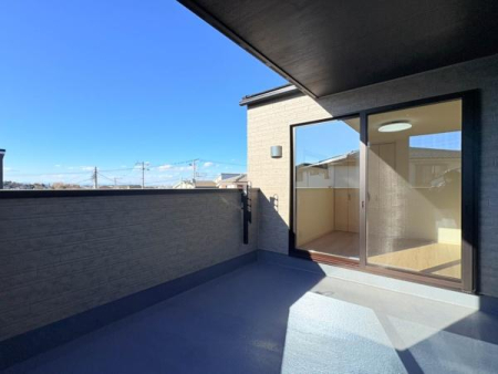 �_�ސ쌧���l�s��q�搙�c8���ڂ̐V�z��ˌ��Ẵo���R�j�[