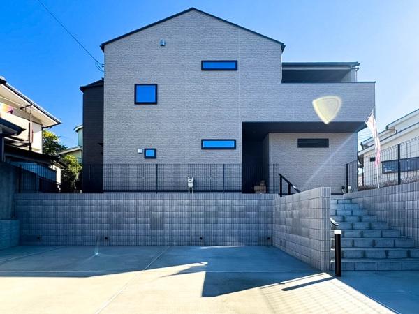 �_�ސ쌧���l�s��q�搙�c8���ڂ̐V�z��ˌ��Ă̌��n�O�ώʐ^