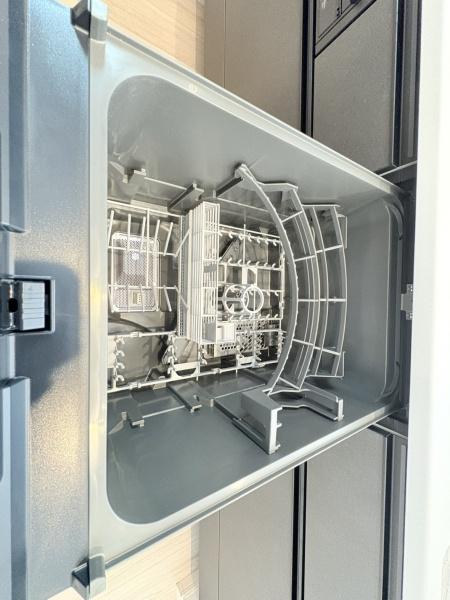 �_�ސ쌧���l�s��q�搙�c8���ڂ̐V�z��ˌ��ẴL�b�`��