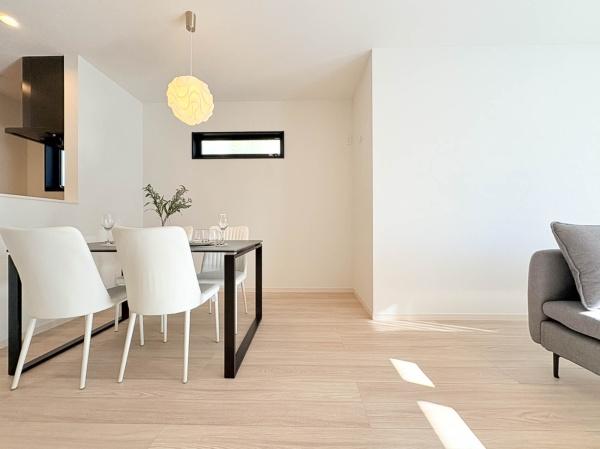 �_�ސ쌧���l�s��q�搙�c8���ڂ̐V�z��ˌ��Ẵ��r���O