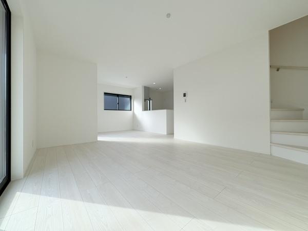 �_�ސ쌧���l�s�`��擌�i�J3���ڂ̐V�z��ˌ��Ẵ��r���O