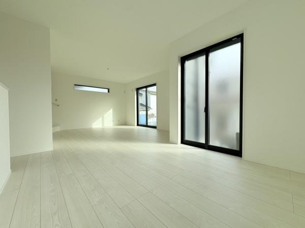 �_�ސ쌧���l�s�`��擌�i�J3���ڂ̐V�z��ˌ��Ẵ��r���O