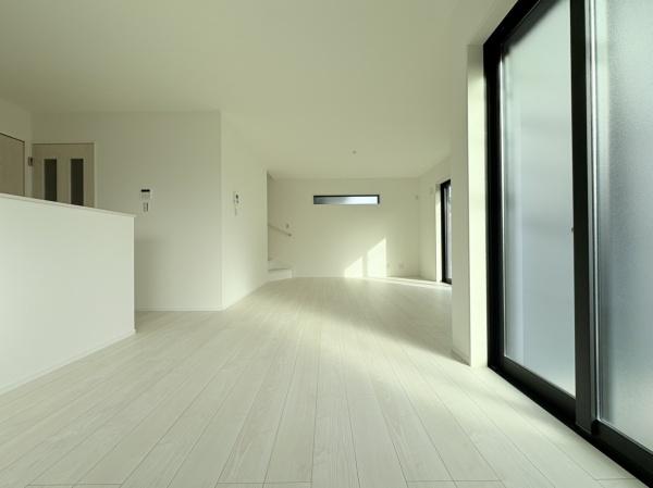 �_�ސ쌧���l�s�`��擌�i�J3���ڂ̐V�z��ˌ��Ẵ��r���O