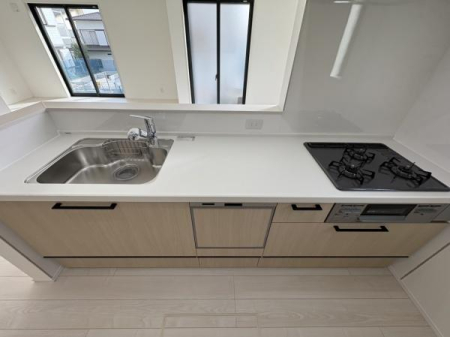 �_�ސ쌧���l�s�`��擌�i�J3���ڂ̐V�z��ˌ��ẴL�b�`��