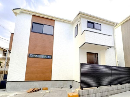 �_�ސ쌧���q�s���R8���ڂ̐V�z��ˌ��Ă̌��n�O�ώʐ^