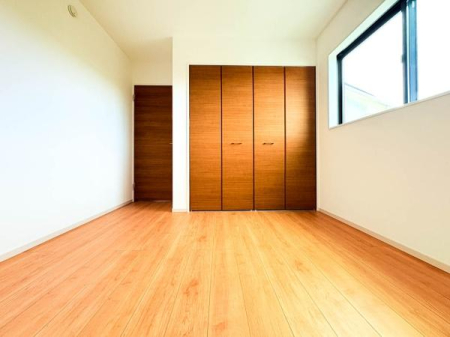 �_�ސ쌧���q�s���R8���ڂ̐V�z��ˌ��Ă̗m��