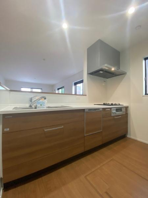 �_�ސ쌧����s�ғ�������1���ڂ̐V�z��ˌ��ẴL�b�`��