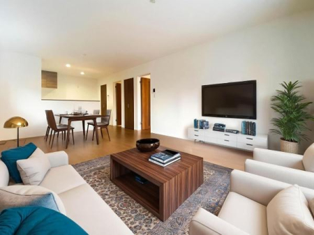 �_�ސ쌧����s�ғ�������1���ڂ̐V�z��ˌ��Ẵ��r���O