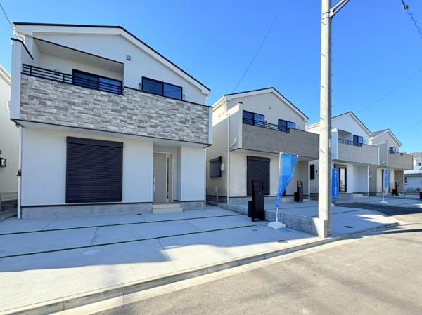 �_�ސ쌧����s�ғ�������1���ڂ̐V�z��ˌ��Ă̕����ϊX���ݎʐ^