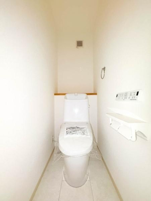 �_�ސ쌧���q�s���R8���ڂ̐V�z��ˌ��Ẵg�C��