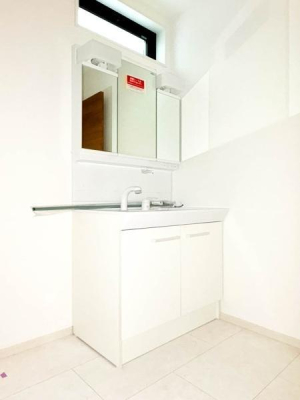 �_�ސ쌧���q�s���R8���ڂ̐V�z��ˌ��Ẳ摜