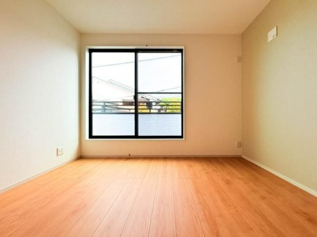 �_�ސ쌧���q�s���R8���ڂ̐V�z��ˌ��Ă̗m��