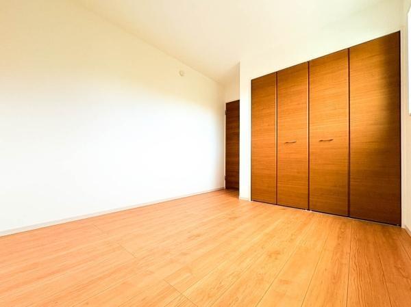 �_�ސ쌧���q�s���R8���ڂ̐V�z��ˌ��Ẵ��r���O