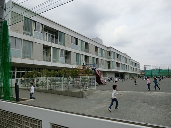 �_�ސ쌧���q�s���R8���ڂ̐V�z��ˌ��Ă̎��ӊ�