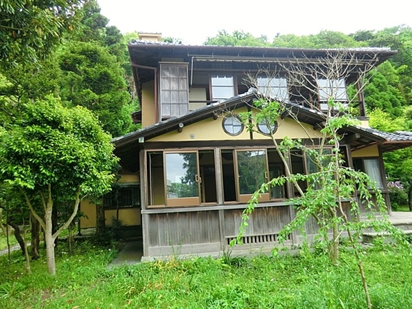 �_�ސ쌧���q�s���R8���ڂ̐V�z��ˌ��Ă̎��ӊ�