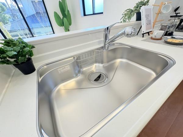 �_�ސ쌧���l�s�h�揯��5���ڂ̐V�z��ˌ��ẴL�b�`��