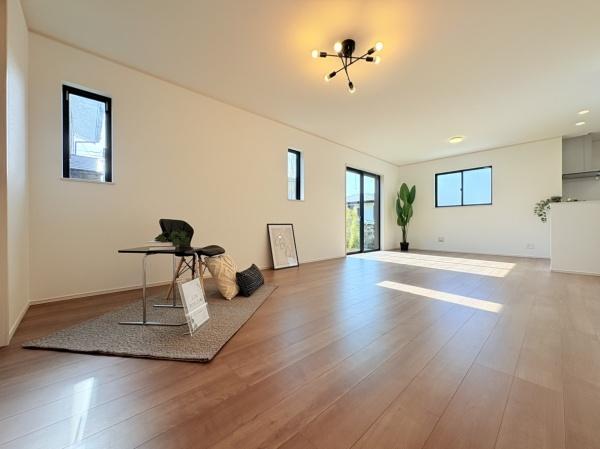 �_�ސ쌧���l�s�h�揯��5���ڂ̐V�z��ˌ��Ẵ��r���O