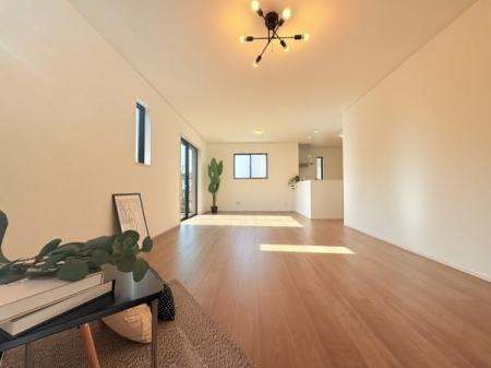 �_�ސ쌧���l�s�h�揯��5���ڂ̐V�z��ˌ��Ẵ��r���O