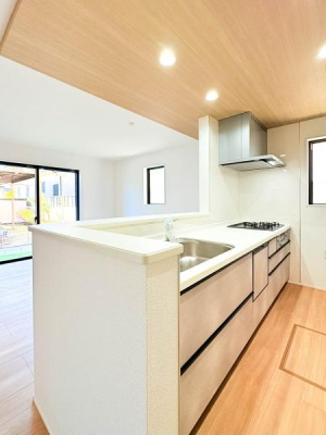 �_�ސ쌧���l�s�ۓy�P�J��V���P�u1���ڂ̐V�z��ˌ��ẴL�b�`��