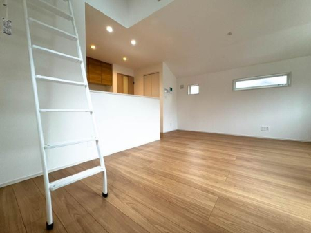 �_�ސ쌧���l�s���i�c��2���ڂ̐V�z��ˌ��Ẵ��r���O