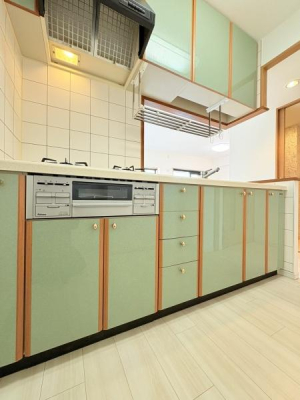 �_�ސ쌧���l�s�����Ԓ�1���ڂ̒��Ã}���V�����̃L�b�`��