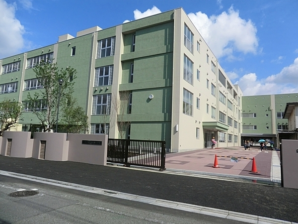 �_�ސ쌧���s���Ë��q3���ڂ̐V�z��ˌ��Ă̎��ӊ�