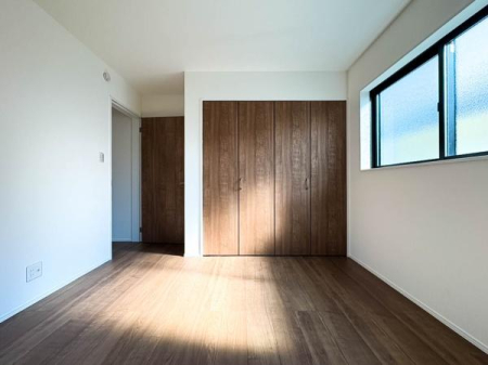 �_�ސ쌧���l�s�`���`���6���ڂ̐V�z��ˌ��Ă̗m��