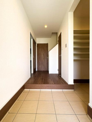 �_�ސ쌧���l�s�`���`���6���ڂ̐V�z��ˌ��Ă̌���