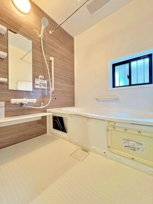 �_�ސ쌧����s�����C��7���ڂ̐V�z��ˌ��Ă̗���