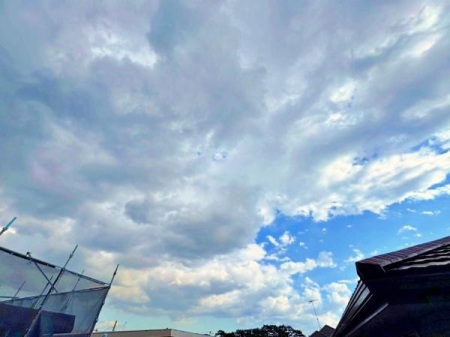 �_�ސ쌧����s�����C��7���ڂ̐V�z��ˌ��Ă̏Z�˂���̒��]�ʐ^