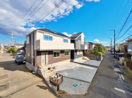 �_�ސ쌧����s�����C��7���ڂ̐V�z��ˌ��Ă̑O�ʓ��H�܂ތ��n�ʐ^