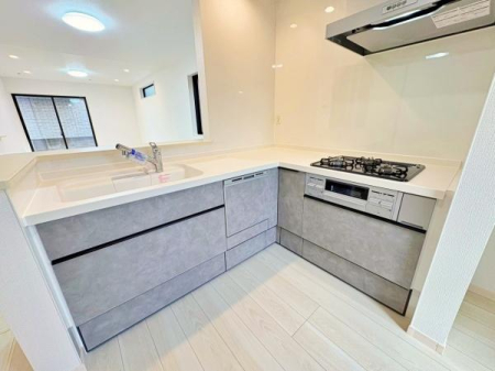 �_�ސ쌧����s�����C��7���ڂ̐V�z��ˌ��ẴL�b�`��