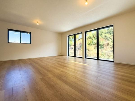 �_�ސ쌧���l�s�h��ѓ����̐V�z��ˌ��Ẵ��r���O