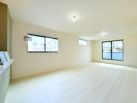 �_�ސ쌧���s�K�揬������4���ڂ̐V�z��ˌ��Ẵ��r���O