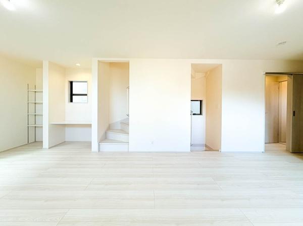 �_�ސ쌧���s�K�揬������4���ڂ̐V�z��ˌ��Ẵ��r���O