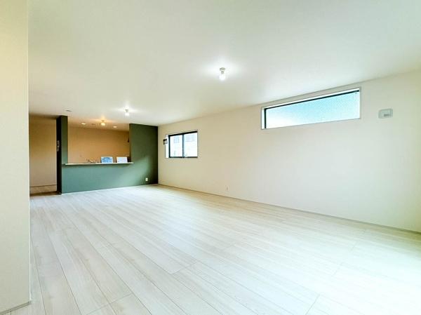 �_�ސ쌧���s�K�揬������4���ڂ̐V�z��ˌ��Ẵ��r���O