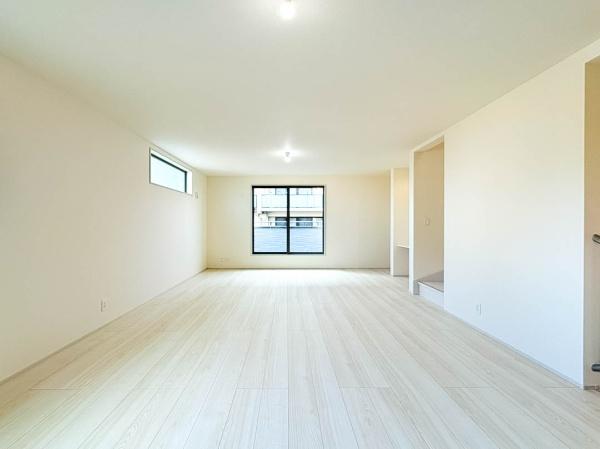 �_�ސ쌧���s�K�揬������4���ڂ̐V�z��ˌ��Ă̗���