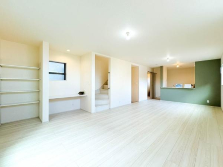 �_�ސ쌧���s�K�揬������4���ڂ̐V�z��ˌ��Ẵ��r���O