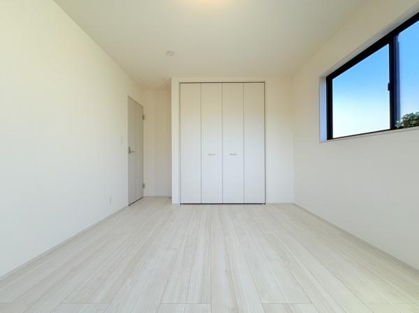 �_�ސ쌧���s�{�O����{��2���ڂ̐V�z��ˌ��Ă̗m��