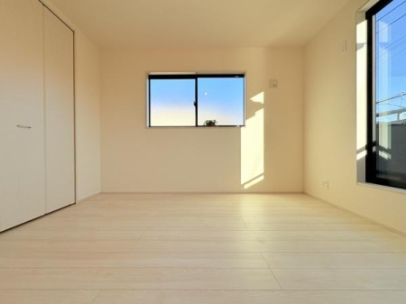 �_�ސ쌧���s�{�O����{��2���ڂ̐V�z��ˌ��Ă̗m��