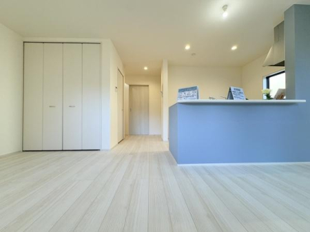 �_�ސ쌧���s�{�O����{��2���ڂ̐V�z��ˌ��Ẵ��r���O